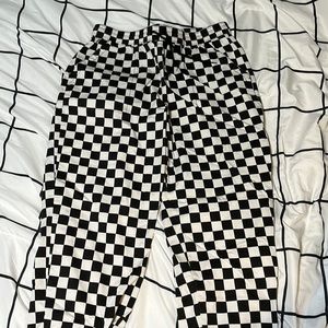 Vans XL black and white checkered joggers